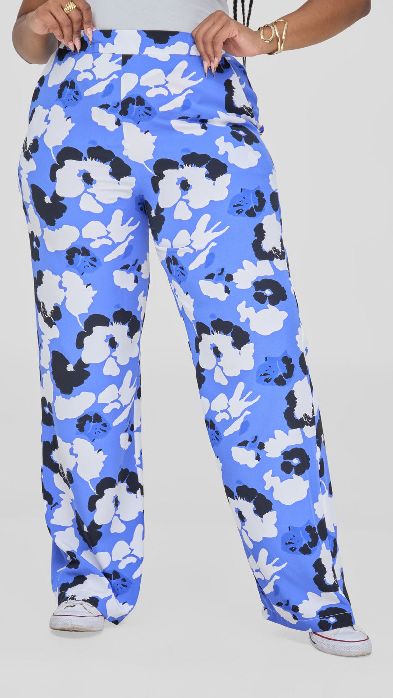 Miriam Palazzo - Blue/White