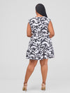 Effie Sleeveless Shift Dress - Black / White